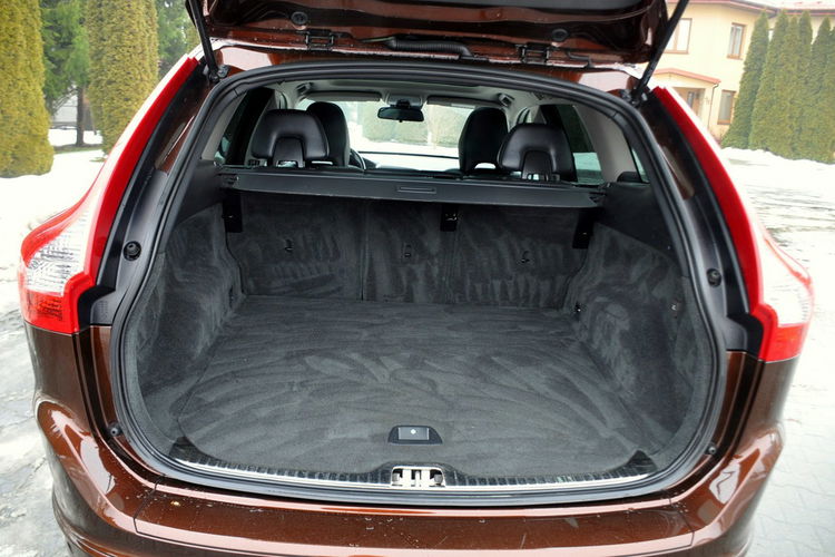 Volvo XC 60 2.0d(181KM) Lift Xenon Led Navi Panorama Skóry Vitrual I Wł Alu17"ASO zdjęcie 38