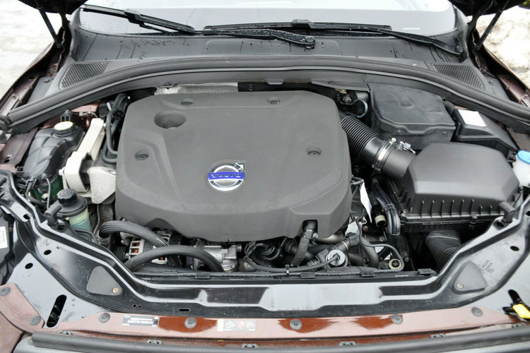 Volvo XC 60 2.0d(181KM) Lift Xenon Led Navi Panorama Skóry Vitrual I Wł Alu17"ASO zdjęcie 39