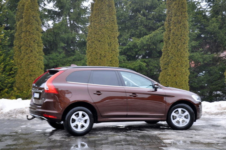 Volvo XC 60 2.0d(181KM) Lift Xenon Led Navi Panorama Skóry Vitrual I Wł Alu17"ASO zdjęcie 5