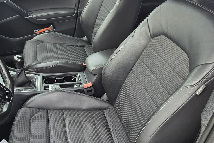 Volkswagen Golf 1.4 Turbo Navi. zdjęcie 15