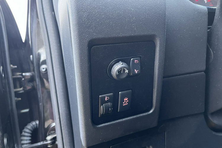 Nissan Qashqai 2.0 LIFT 4x4 Climatronic Kamera360 Alu 6biegów Panorama Stan BDB BEzwy zdjęcie 31