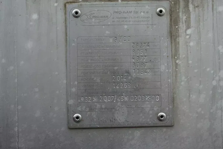 SOMMER CYSTERNA SPOZYWCZA / 28 374 LITRÓW / 4 KOMOROWA / WEBASTO / POMPA zdjęcie 12