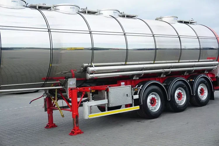 SOMMER CYSTERNA SPOZYWCZA / 28 374 LITRÓW / 4 KOMOROWA / WEBASTO / POMPA zdjęcie 13