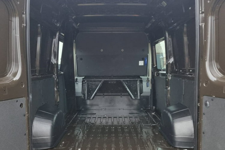 Citroen Jumper 3.0HDI / Brygadówka / Ruchoma zabudowa Gruau / Klima / Kamera / Doka zdjęcie 15