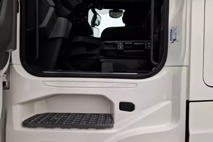 Scania S500A4x2NA zdjęcie 11