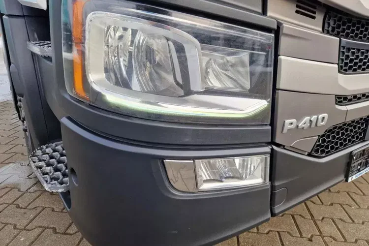 Scania P410A4X2NB Przód Na Poduszce zdjęcie 5