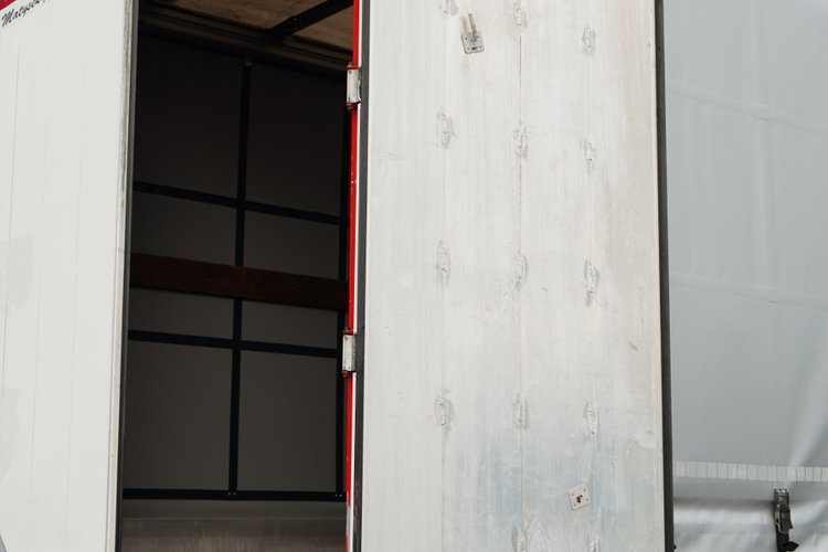 Volvo FH 460 / ZESTAW TANDEM / 120 M3 / PRZEJAZDOWY / BURTOWY / KLIMA POSTOJOWA /  MOCNA PODŁOGA / WINDA /  OŚ PODNOSZONA / SKRĘTNA  6x2 zdjęcie 21