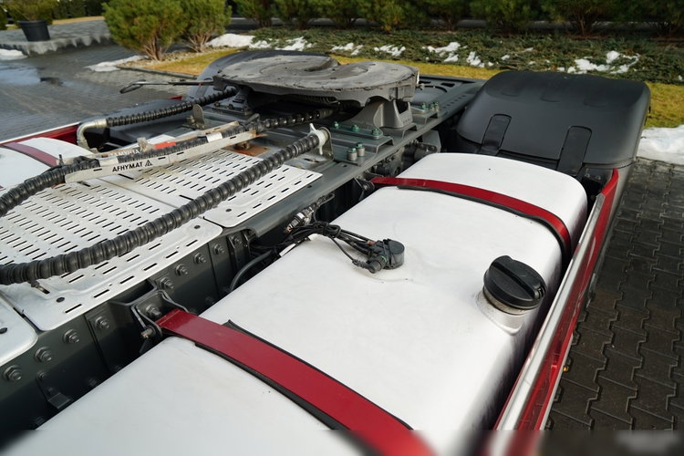 DAF XF 530 / HYDRAULIKA / KLIMA POSTOJOWA / SUPER SPACE CAB / CAŁA NA PODUSZKACH / TV / ALUFELGI zdjęcie 12