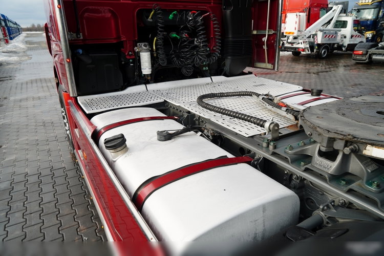 DAF XF 530 / HYDRAULIKA / KLIMA POSTOJOWA / SUPER SPACE CAB / CAŁA NA PODUSZKACH / TV / ALUFELGI zdjęcie 13