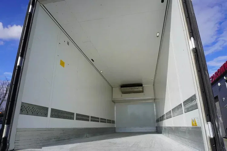 Volvo FH 500 6x2 E6 / Chłodnia Schmitz 19 EPAL / Thermoking T-1000R zdjęcie 14