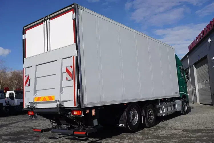 Volvo FH 500 6x2 E6 / Chłodnia Schmitz 19 EPAL / Thermoking T-1000R zdjęcie 4