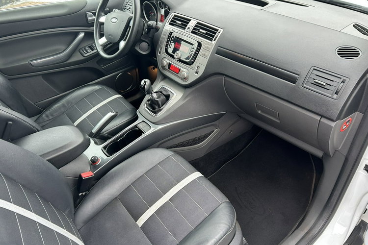 Ford Kuga zdjęcie 17