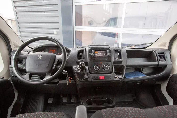 Peugeot Boxer 7-OSÓB DOKA SKRZYNIA 165KM zdjęcie 11