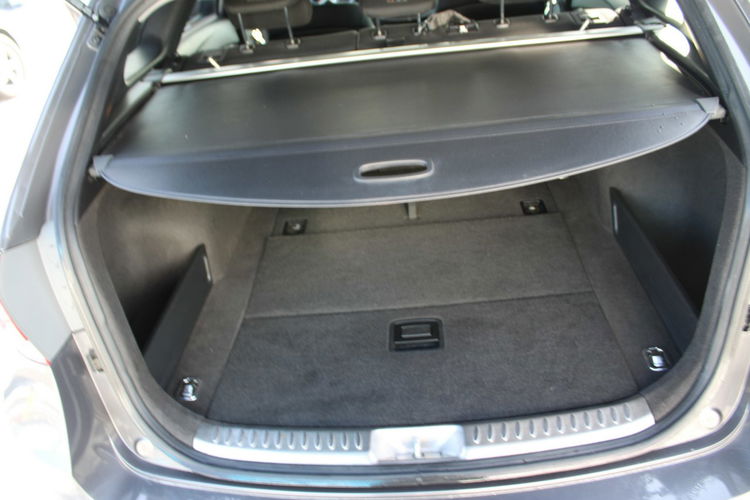 Hyundai i40 F-VAT Gwarancja netto 34 878 PLN Comfort Grzane fotele Kamera zdjęcie 12