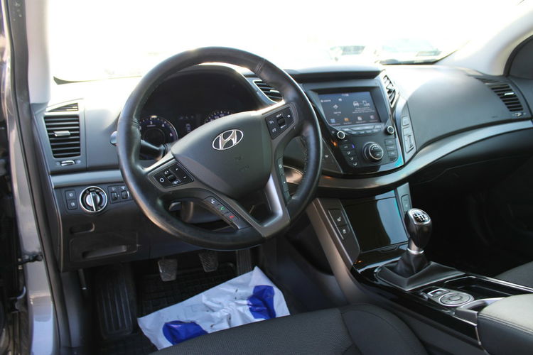 Hyundai i40 F-VAT Gwarancja netto 34 878 PLN Comfort Grzane fotele Kamera zdjęcie 14