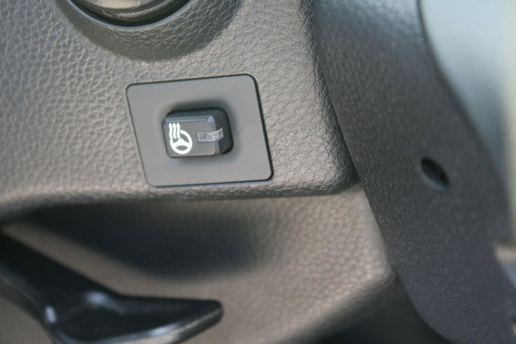 Hyundai i40 F-VAT Gwarancja netto 34 878 PLN Comfort Grzane fotele Kamera zdjęcie 18