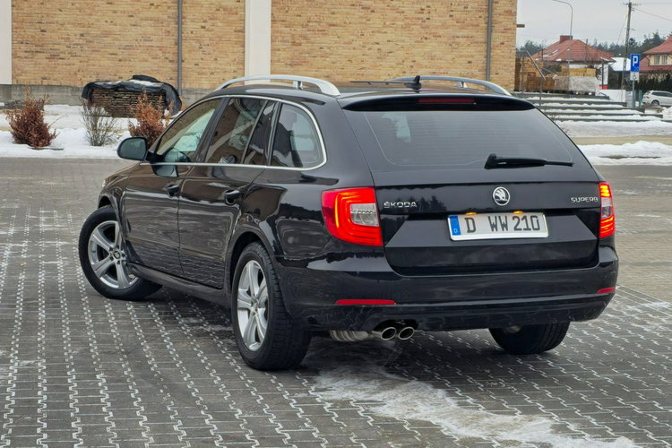 Superb Skoda Superb 2.0 TDI DSG Comfort zdjęcie 10