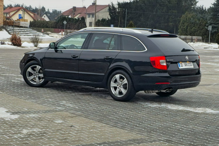 Superb Skoda Superb 2.0 TDI DSG Comfort zdjęcie 12