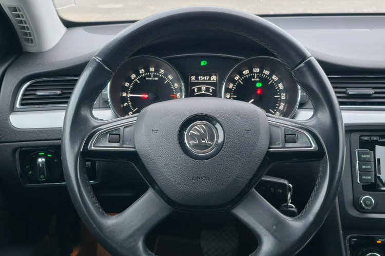 Superb Skoda Superb 2.0 TDI DSG Comfort zdjęcie 26