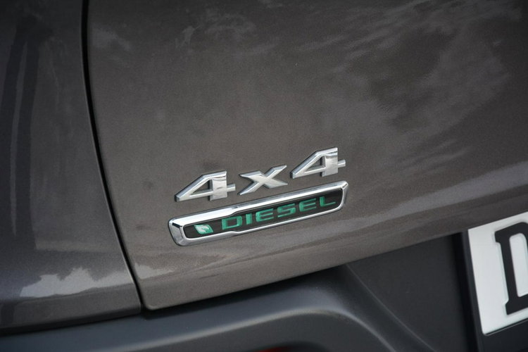 Jeep Cherokee Skóry Navi Wentylacja Kamera Asystent Pasa Xenon Ledy Radar zdjęcie 35