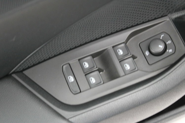 Skoda Octavia DSG F-vat LED Virtual Salon Polska netto 54390 PLN Gwarancja zdjęcie 17