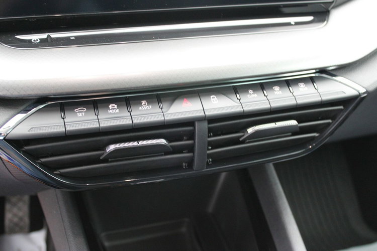 Skoda Octavia DSG F-vat LED Virtual Salon Polska netto 54390 PLN Gwarancja zdjęcie 24