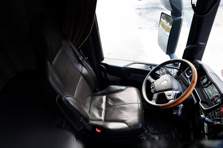 Scania S 500 / RETARDER / KLIMA POSTOJOWA / ALUFELGI / SKÓRY / OPONY 100%  zdjęcie 28