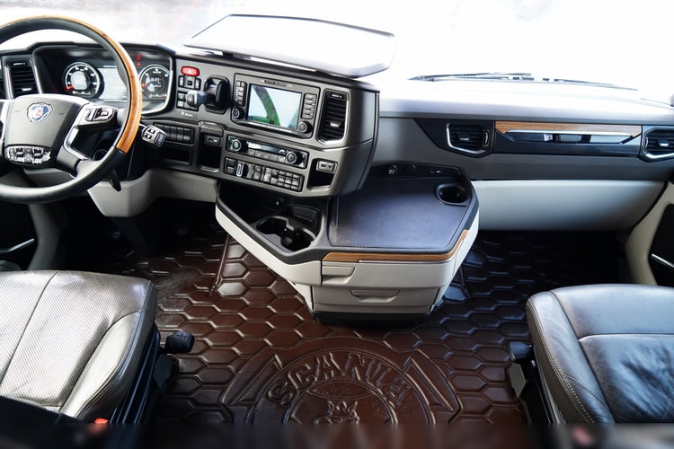 Scania S 500 / RETARDER / KLIMA POSTOJOWA / ALUFELGI / SKÓRY / OPONY 100%  zdjęcie 31