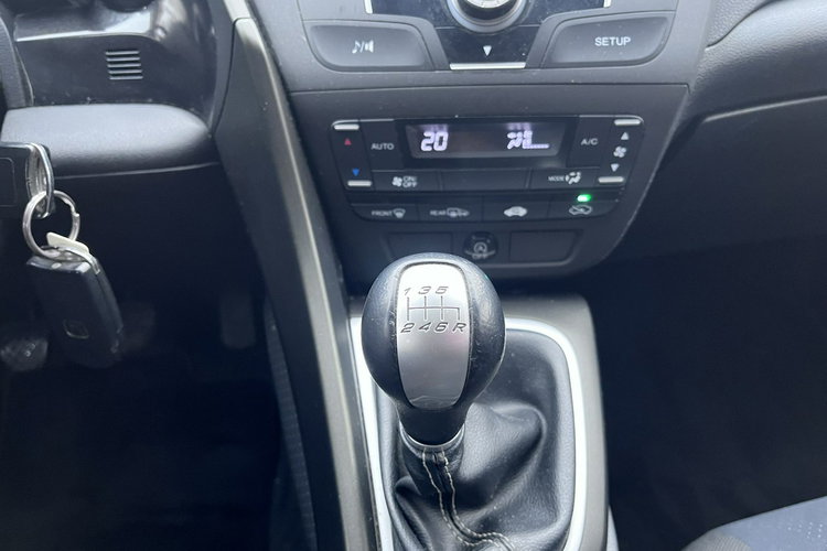 Honda Civic 1.4 Zarejestrowany Climatronic Led 6biegów Czujniki Stan BDB Bezwypadk zdjęcie 15