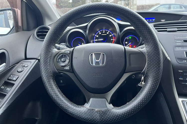 Honda Civic 1.4 Zarejestrowany Climatronic Led 6biegów Czujniki Stan BDB Bezwypadk zdjęcie 16