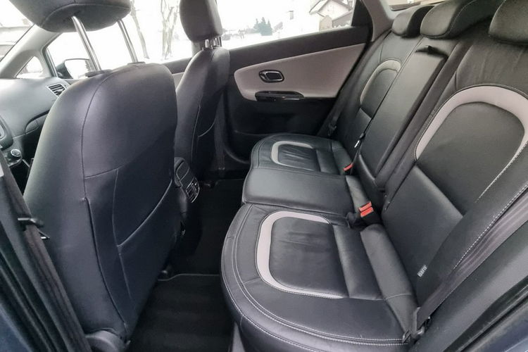 Kia Cee'd 1.6 CRDI Xenon Led Skóra Klimatronik Keyless Kamera Grzane fotele PDC zdjęcie 11