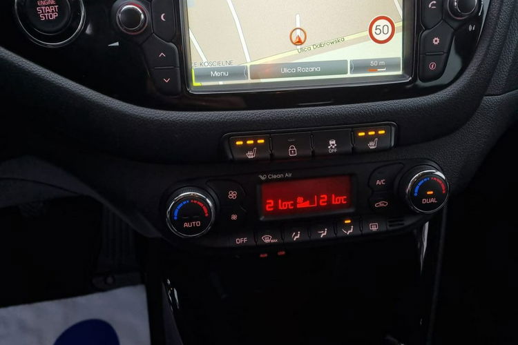 Kia Cee'd 1.6 CRDI Xenon Led Skóra Klimatronik Keyless Kamera Grzane fotele PDC zdjęcie 17