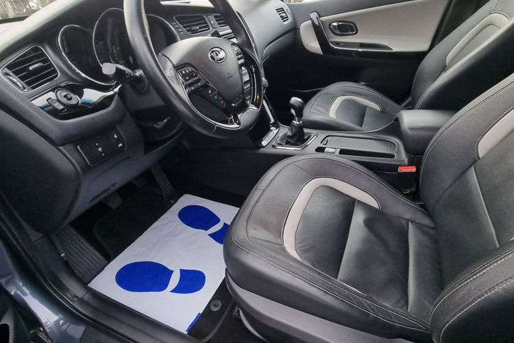 Kia Cee'd 1.6 CRDI Xenon Led Skóra Klimatronik Keyless Kamera Grzane fotele PDC zdjęcie 9