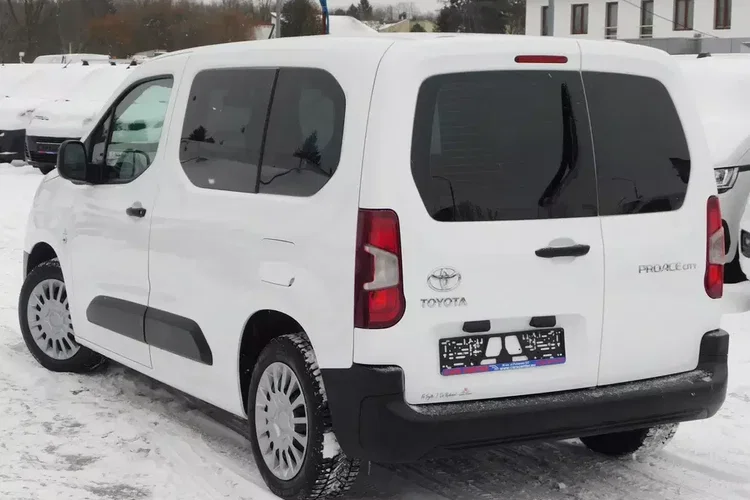 Toyota Proace City Verso zdjęcie 12