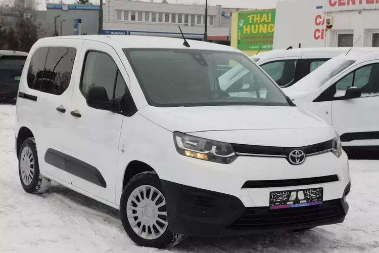 Toyota Proace City Verso zdjęcie 13