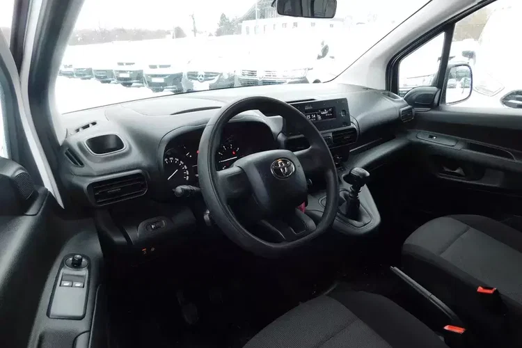 Toyota Proace City Verso zdjęcie 8