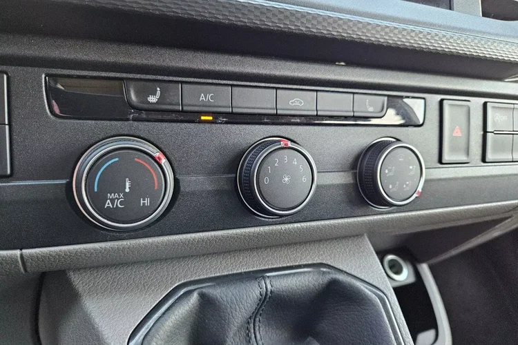 Volkswagen Transporter L2H1 99999zł NETTO 2.0TDi/110KM zdjęcie 50