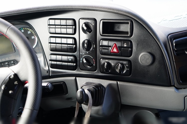 Mercedes -BENZ ACTROS 4144 / 8x8 / WYWROTKA TYLNOZSYPOWA / MEILLER  KIPPER  / zdjęcie 39