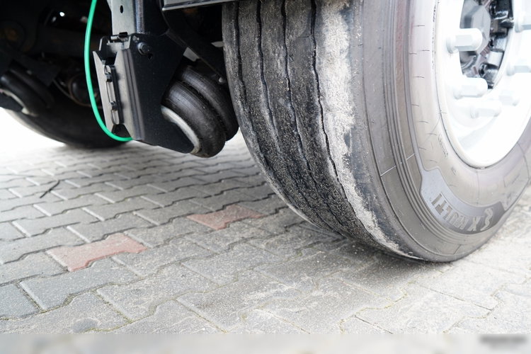 Schmitz KOGEL / FIRANKA / STANDARD / OŚ PODNOSZONA   zdjęcie 25