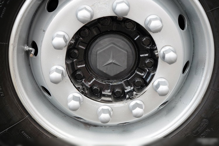 Schmitz KOGEL / FIRANKA / STANDARD / OŚ PODNOSZONA   zdjęcie 29