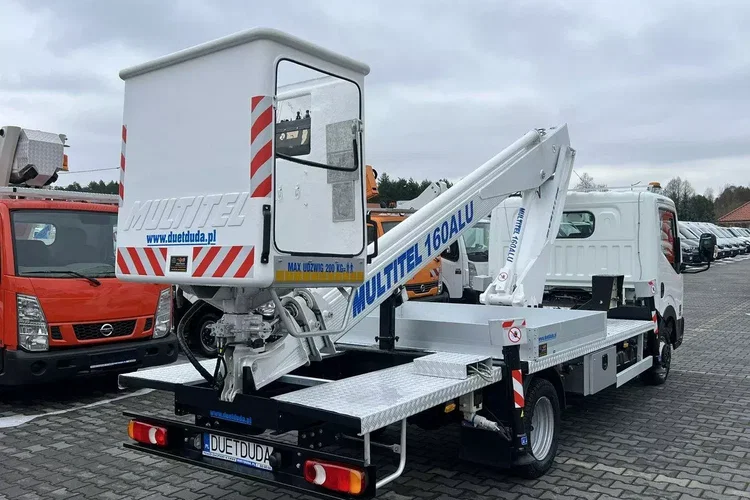 Nissan Cabstar zdjęcie 13