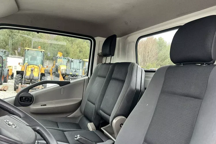 Nissan Cabstar zdjęcie 16