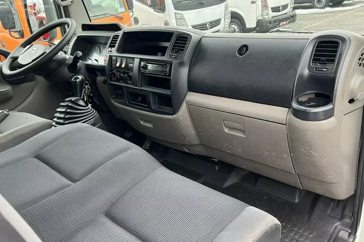 Nissan Cabstar zdjęcie 19