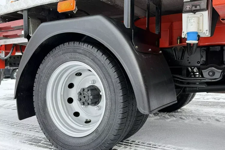 Nissan Cabstar zdjęcie 10