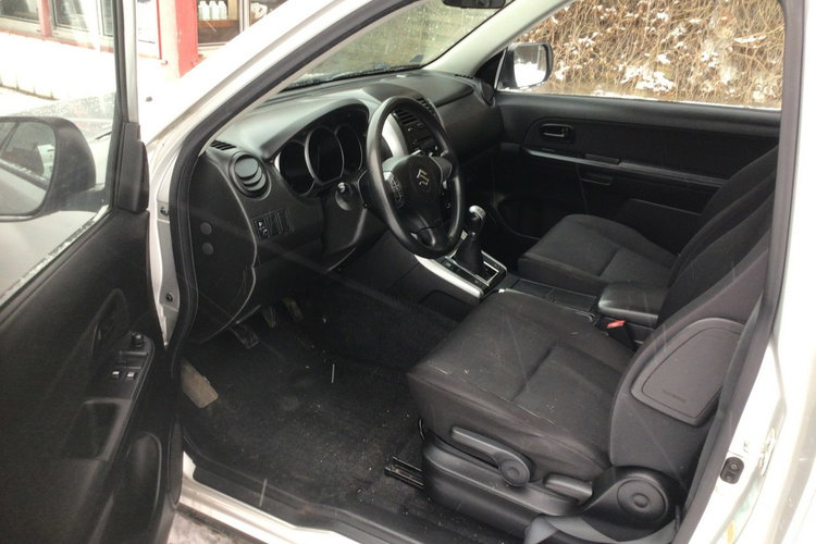 Suzuki Grand Vitara zdjęcie 8