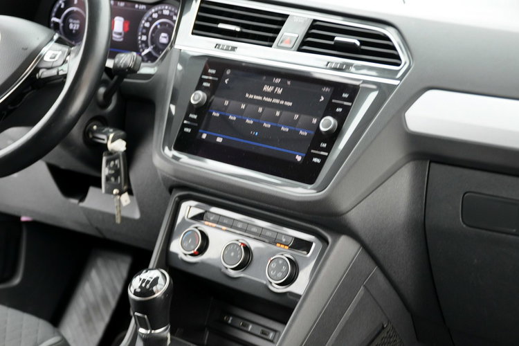 Volkswagen Tiguan 2.0TDI(150KM) Virtual Radar ACC Navi Kamera Chrom Welur I Wł Alu17"ASO zdjęcie 26