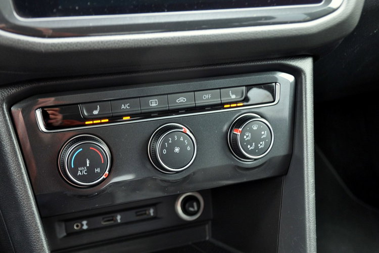 Volkswagen Tiguan 2.0TDI(150KM) Virtual Radar ACC Navi Kamera Chrom Welur I Wł Alu17"ASO zdjęcie 33