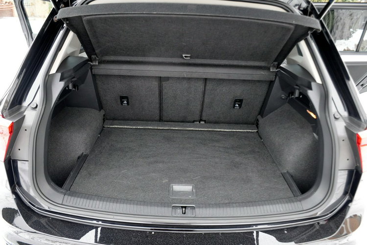 Volkswagen Tiguan 2.0TDI(150KM) Virtual Radar ACC Navi Kamera Chrom Welur I Wł Alu17"ASO zdjęcie 38