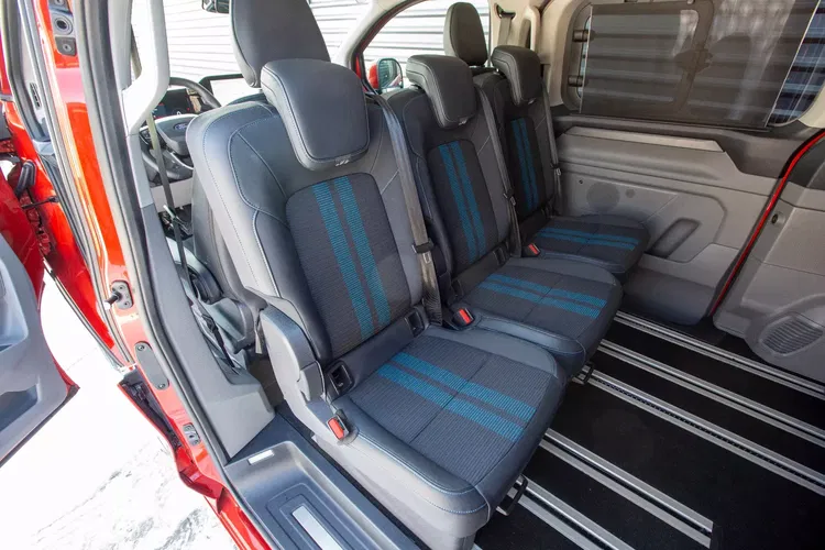 Ford tourneo-custom zdjęcie 13