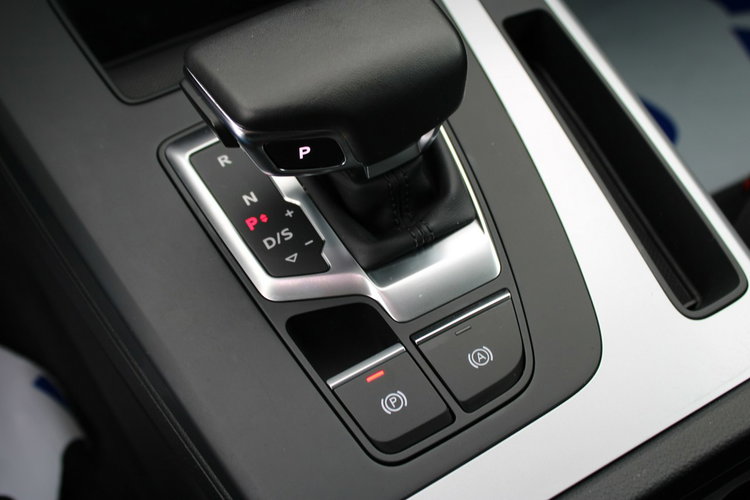 Audi Q5 40 TDI mHEV Quattro Advanced S tronic netto 100731PLN zdjęcie 33